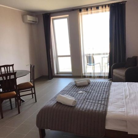 Hotel Golden Beach Zatoka Dış mekan fotoğraf
