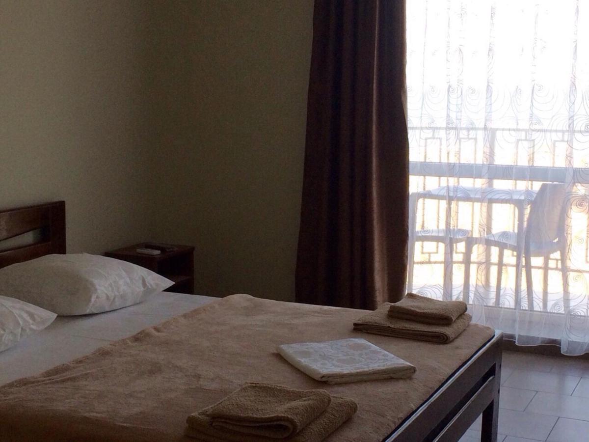 Hotel Golden Beach Zatoka Dış mekan fotoğraf