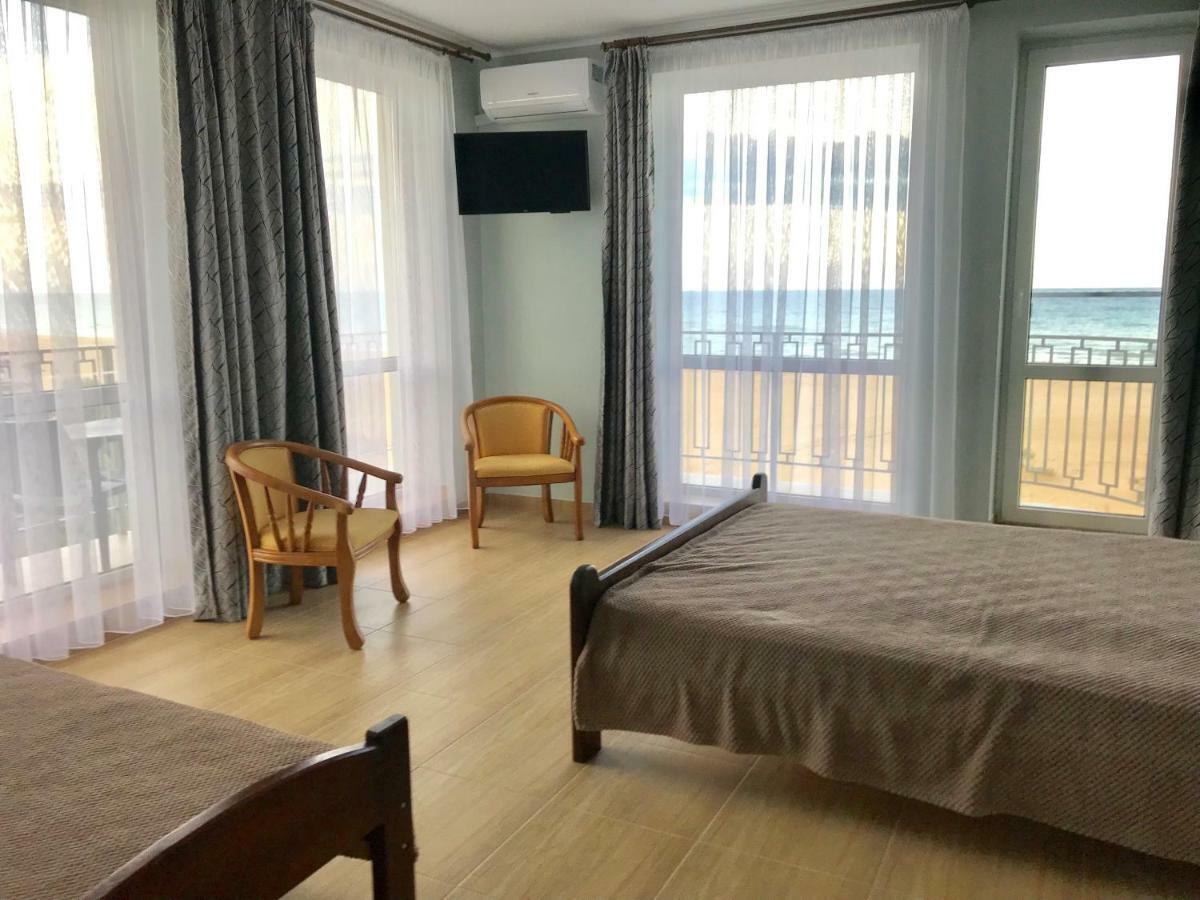Hotel Golden Beach Zatoka Dış mekan fotoğraf