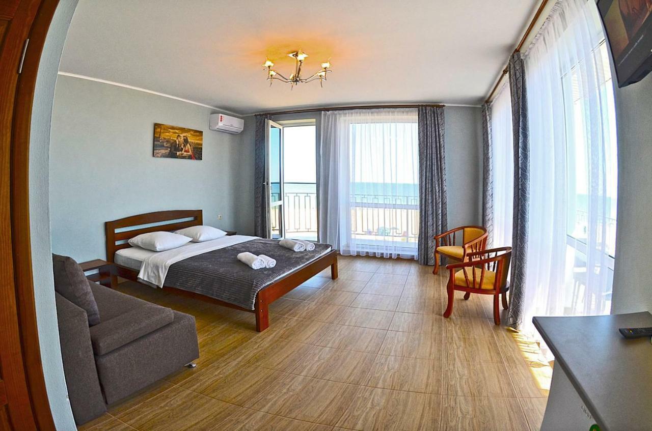 Hotel Golden Beach Zatoka Dış mekan fotoğraf